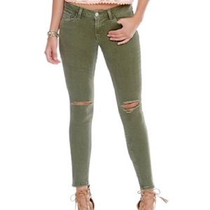 Distressed Skinny Jeans